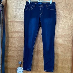 Girls size 14.5 plus Arizona jegging